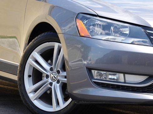 Used 2013 Volkswagen Passat TDI SEL Premium image 39