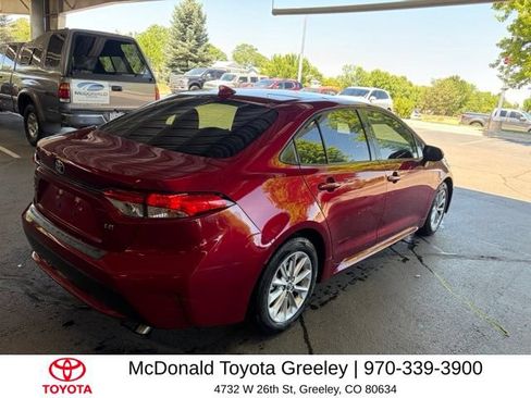 Used 2022 Toyota Corolla LE w/ LE Convenience Package FWD image 5