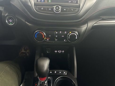 Used 2023 Chevrolet TrailBlazer RS image 41