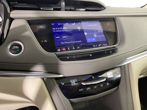 Used 2021 Cadillac XT5 Premium Luxury FWD image 40