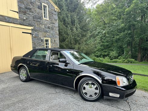 Used 2005 Cadillac De Ville w/ Limited Edition Package FWD image 31