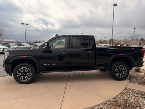 Used 2022 GMC Sierra 2500 AT4 w/ AT4 Premium Plus Package AWD/4WD image 4