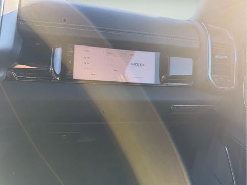 New 2026 RAM 1500 Laramie AWD/4WD image 34