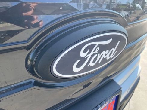 New 2025 Ford F150 Lightning Platinum image 31