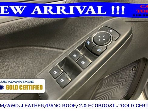 Certified 2023 Ford Escape Platinum w/ Premium Technology Package image 30