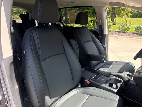 Certified 2026 Honda Odyssey EX-L image 35