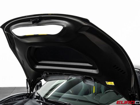 Used 2020 Ferrari 488 Pista Coupe image 10