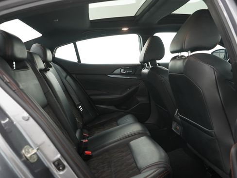 Used 2021 Nissan Maxima SR w/ Sport Mat Group image 11