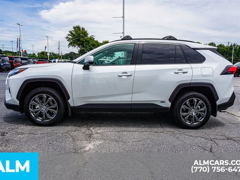 Used 2025 Toyota RAV4 XLE Premium w/ Weather Package AWD/4WD image 9