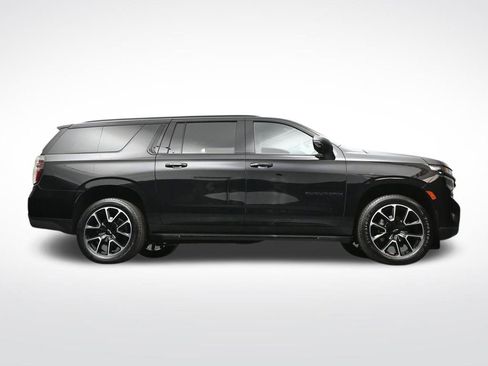 Used 2023 Chevrolet Suburban RST w/ Luxury Package AWD/4WD image 30