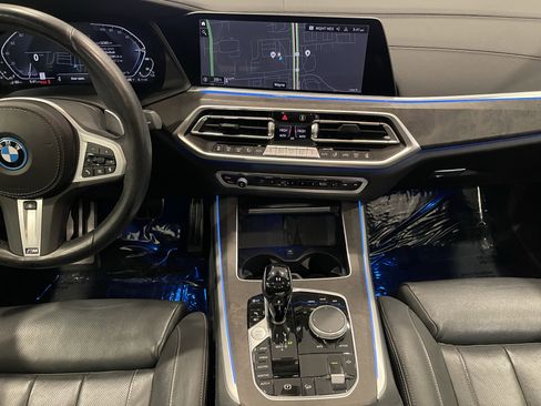 Certified 2022 BMW X5 xDrive45e w/ M Sport Package image 17