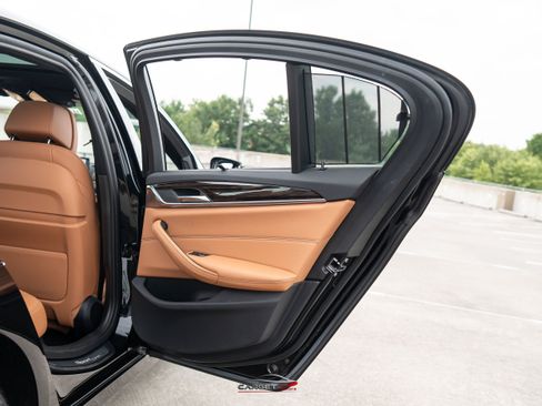 Used 2019 BMW 540i RWD image 45