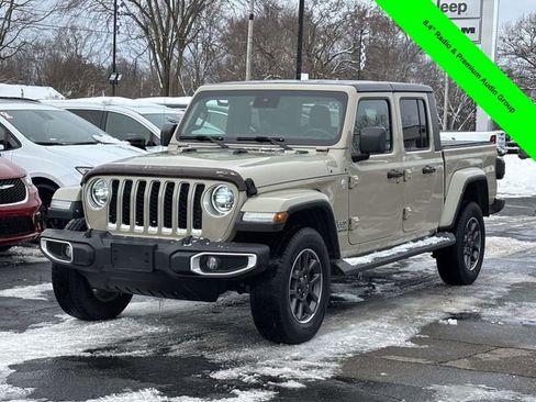 Used 2020 Jeep Gladiator Overland image 32