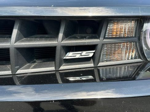 Used 2010 Chevrolet Camaro SS RWD image 9