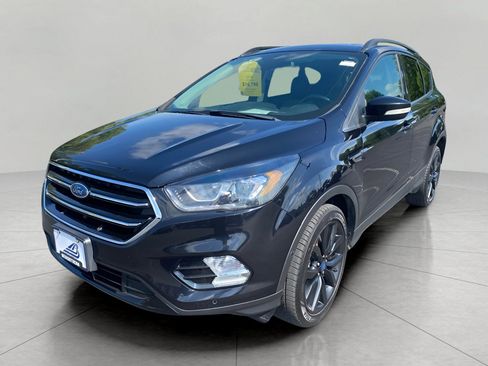 Certified 2019 Ford Escape Titanium AWD/4WD image 10