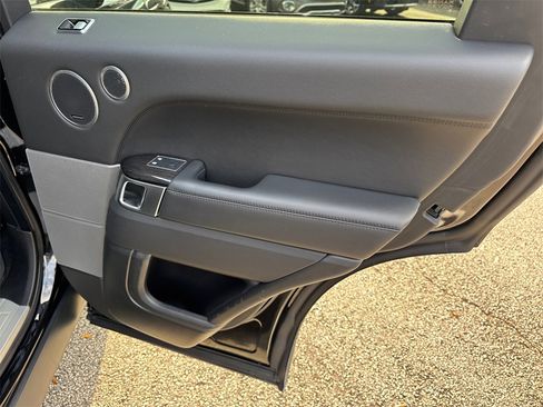 Used 2022 Land Rover Range Rover Sport HSE Silver Edition image 16