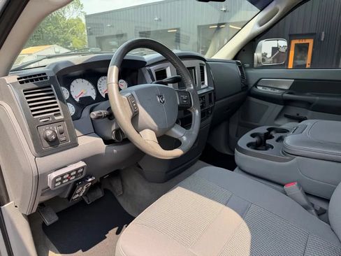 Used 2009 Dodge Ram 2500 Truck SLT w/ Popular Equipment Group AWD/4WD image 5