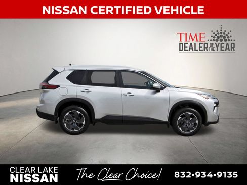 Certified 2025 Nissan Rogue SV w/ SV Premium Package FWD image 9
