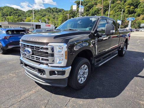 Used 2024 Ford F350 XLT w/ 360-Degree Camera Package AWD/4WD image 3