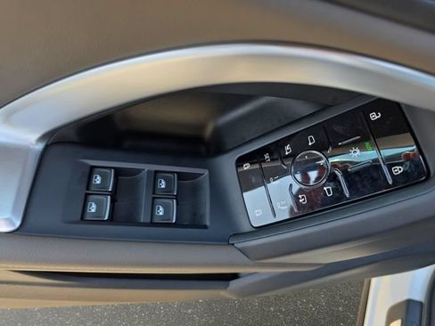 Certified 2025 Audi Q5 Premium w/ Convenience Package AWD/4WD image 28