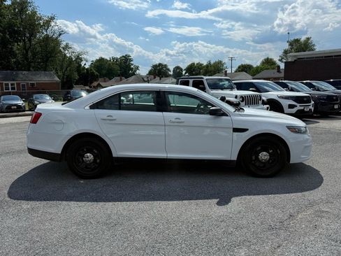 Used 2018 Ford Taurus Police Interceptor w/ Ready For The Road Package FWD image 11