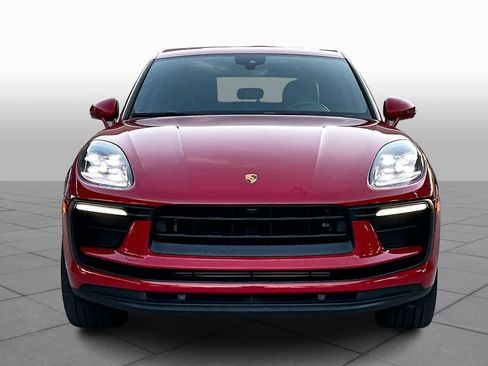 Used 2022 Porsche Macan image 4