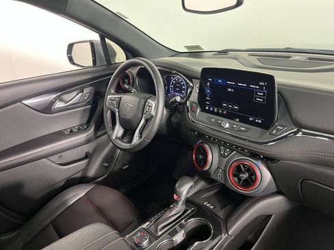 Used 2025 Chevrolet Blazer RS image 34
