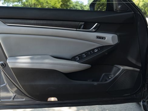 Used 2020 Honda Accord EX-L image 35