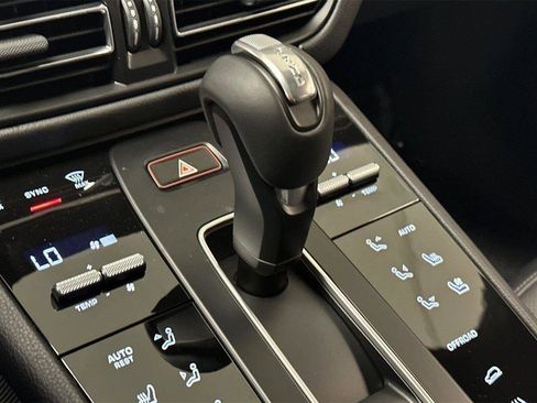 New 2025 Porsche Macan image 90