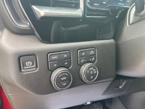 Used 2025 Chevrolet Silverado 2500 LTZ w/ LTZ Plus Package AWD/4WD image 7