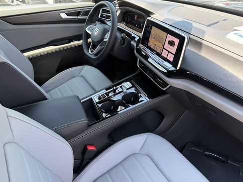 New 2026 Volkswagen Atlas Cross Sport SEL R-Line AWD/4WD image 20