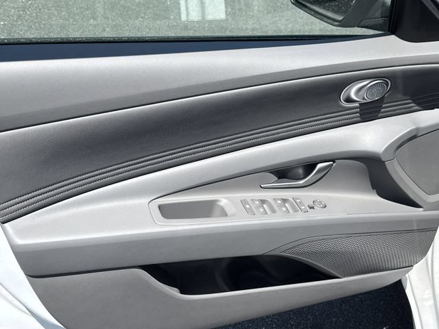 New 2026 Hyundai Elantra Sport FWD image 14