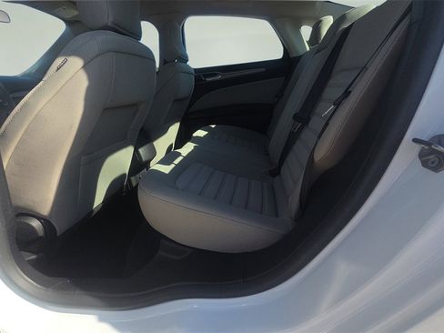 Used 2018 Ford Fusion S image 27