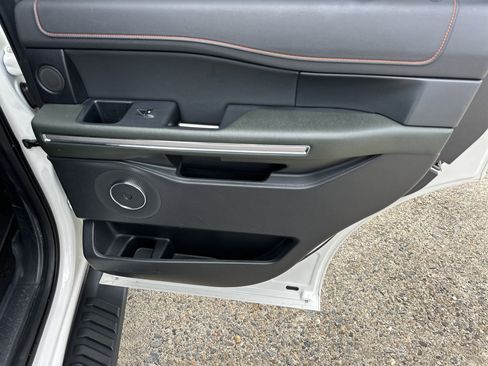 Used 2022 Ford Expedition Timberline AWD/4WD image 17
