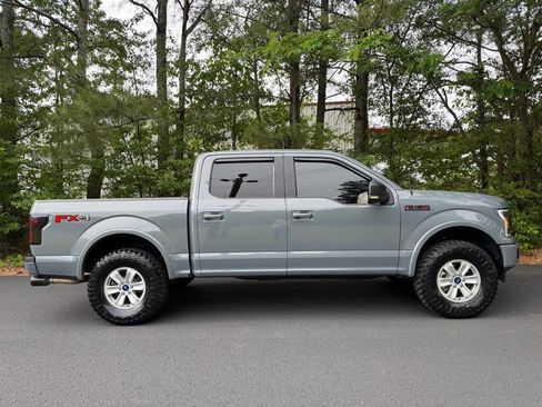 Used 2019 Ford F150 XLT w/ Equipment Group 302A Luxury AWD/4WD image 3