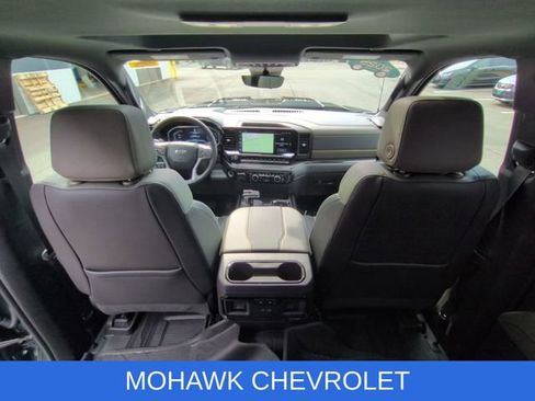 Used 2025 Chevrolet Silverado 1500 ZR2 w/ Technology Package image 22