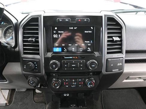 Used 2018 Ford F150 XLT w/ Equipment Group 302A Luxury AWD/4WD image 35