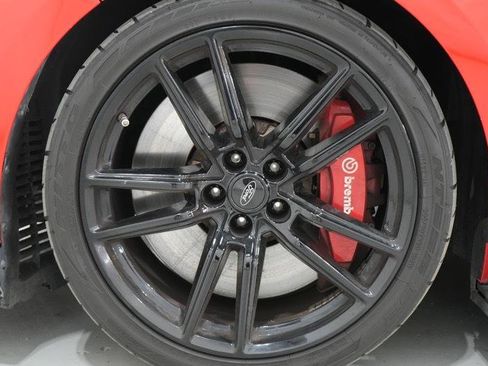 Used 2020 Ford Mustang Shelby GT500 w/ Technology Package image 17