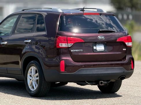 Used 2015 Kia Sorento LX FWD image 16