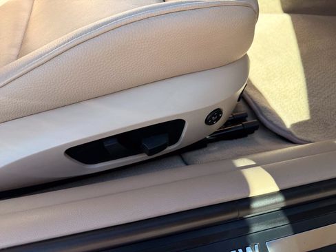Used 2011 BMW 335i xDrive Coupe w/ Premium Pkg AWD/4WD image 39