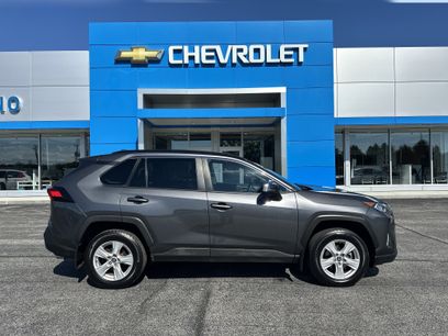 Used 2021 Toyota RAV4 XLE w/ Convenience Package