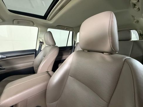 Used 2022 Lexus GX 460 Luxury w/ Accessory Package AWD/4WD image 5