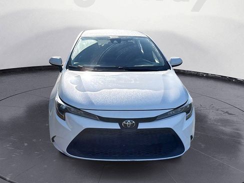 Used 2022 Toyota Corolla LE FWD image 8