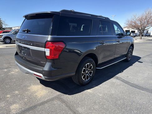 Used 2022 Ford Expedition Max XLT image 5