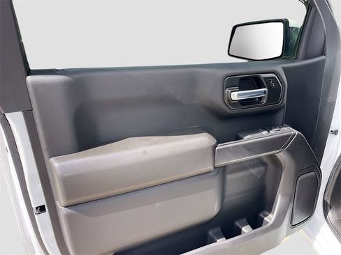 Used 2025 GMC Sierra 1500 Pro w/ Pro Value Package image 9