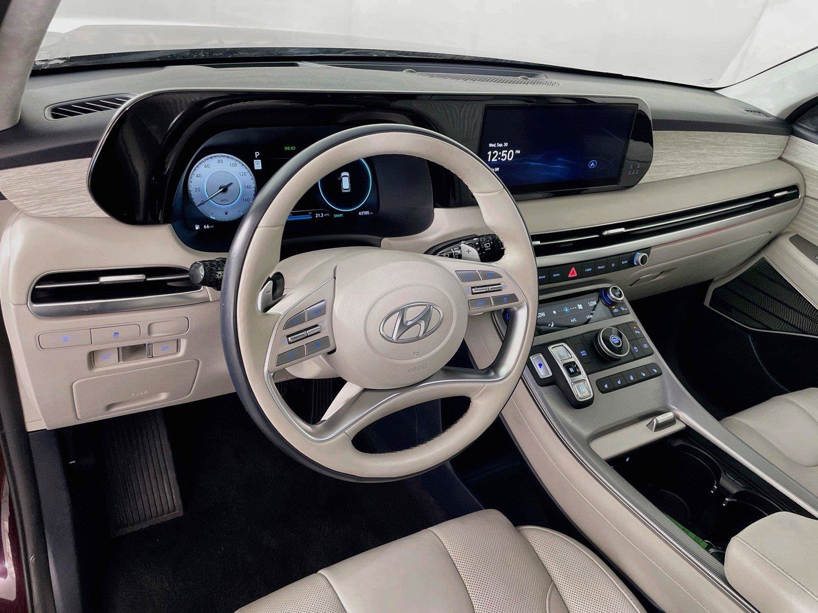 Used 2024 Hyundai Palisade Calligraphy FWD image 11