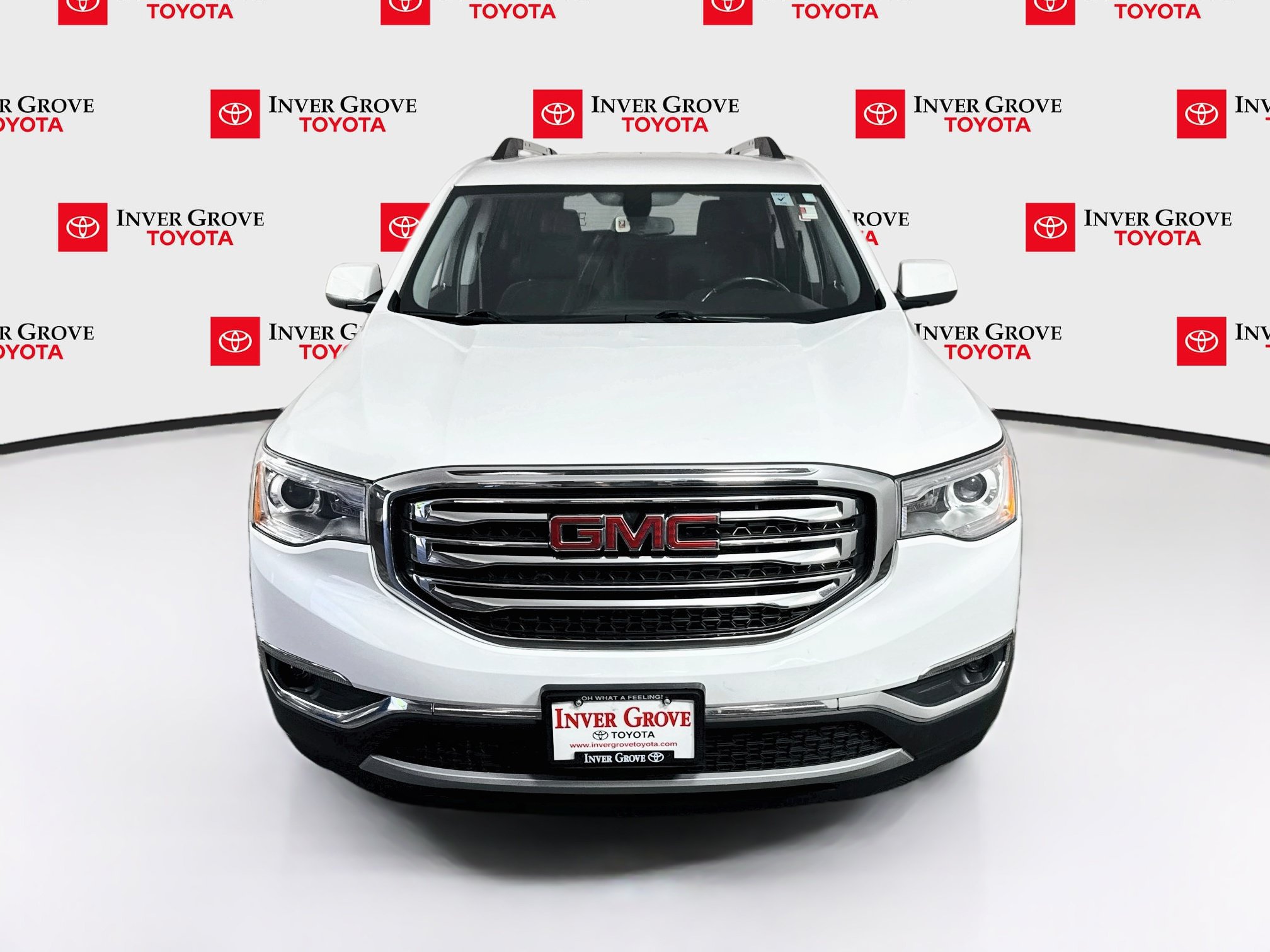 Used 2019 GMC Acadia SLE AWD/4WD image 2