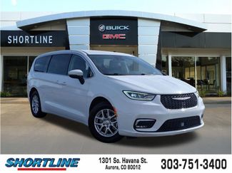 Used 2023 Chrysler Pacifica Touring-L FWD video 1
