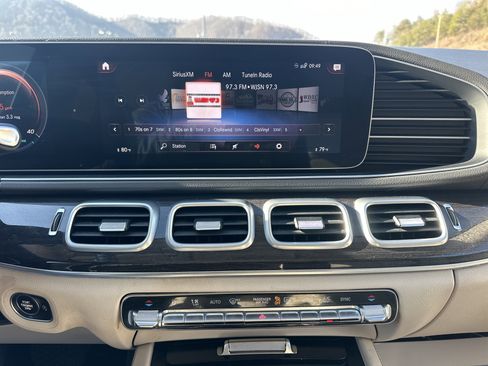 Used 2020 Mercedes-Benz GLS 450 4MATIC image 15