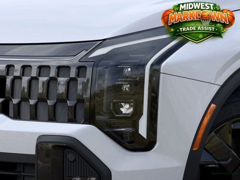 New 2026 Kia Sportage X-Line w/ X-Line Technology Package image 10